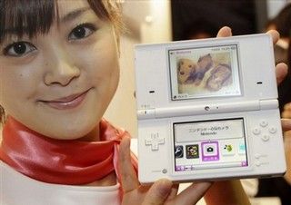 Nintendo DSi вышла в России